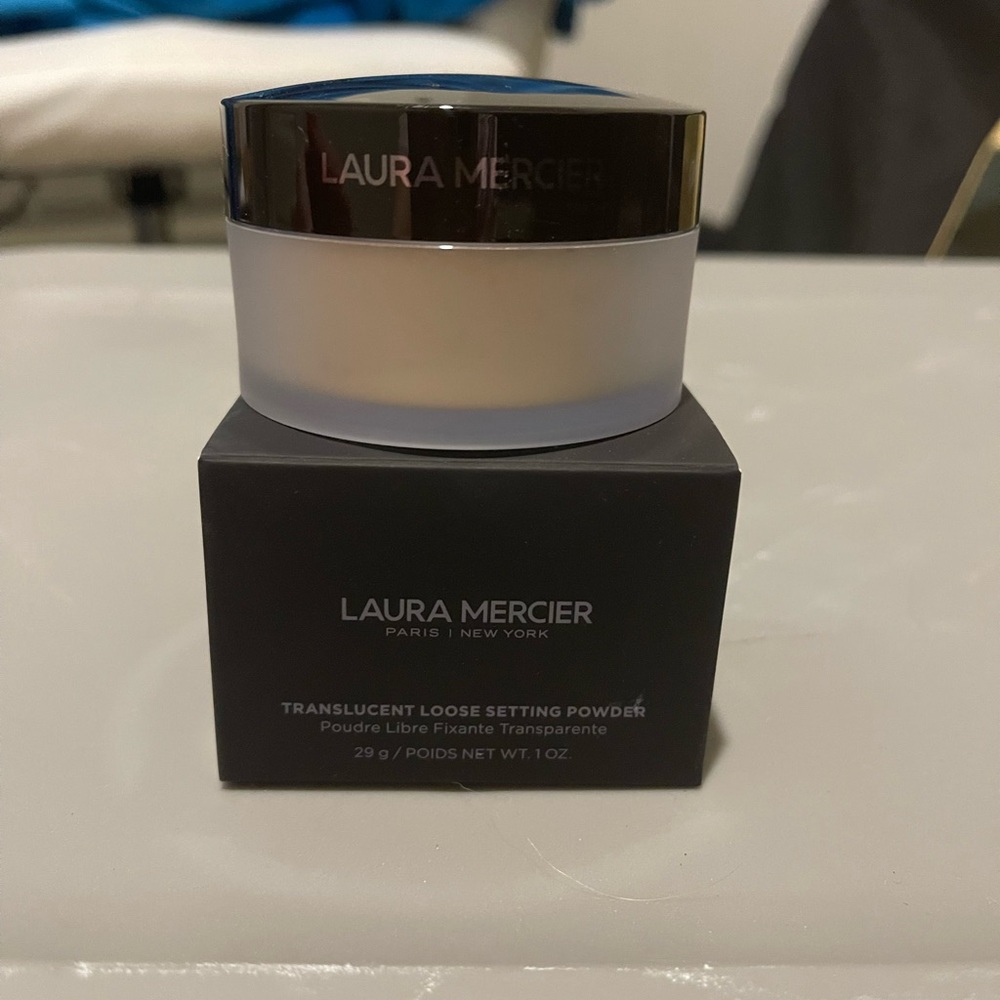 Laura Mercier Translucent Setting powder- brand new in box